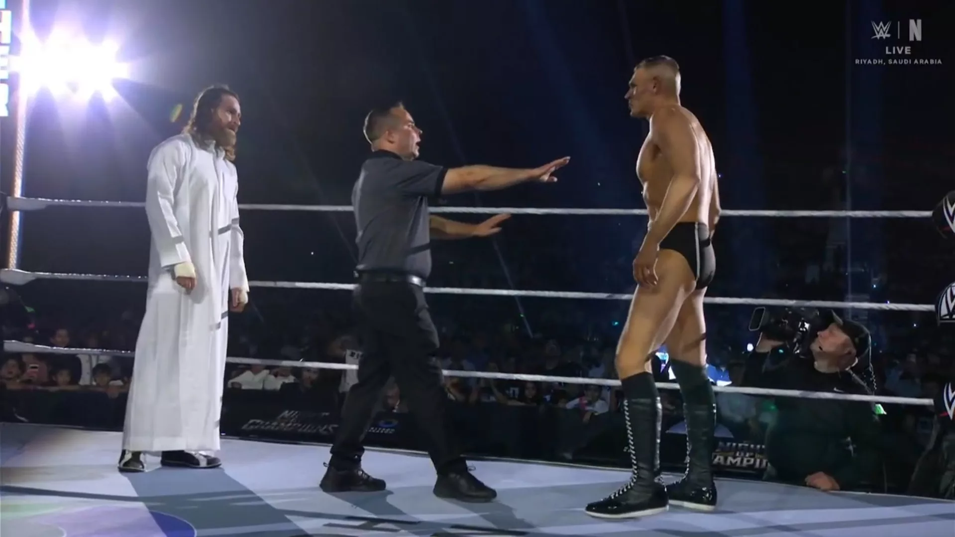 Sami Zayn y Gunther en WWE Night of Champions 2026 3