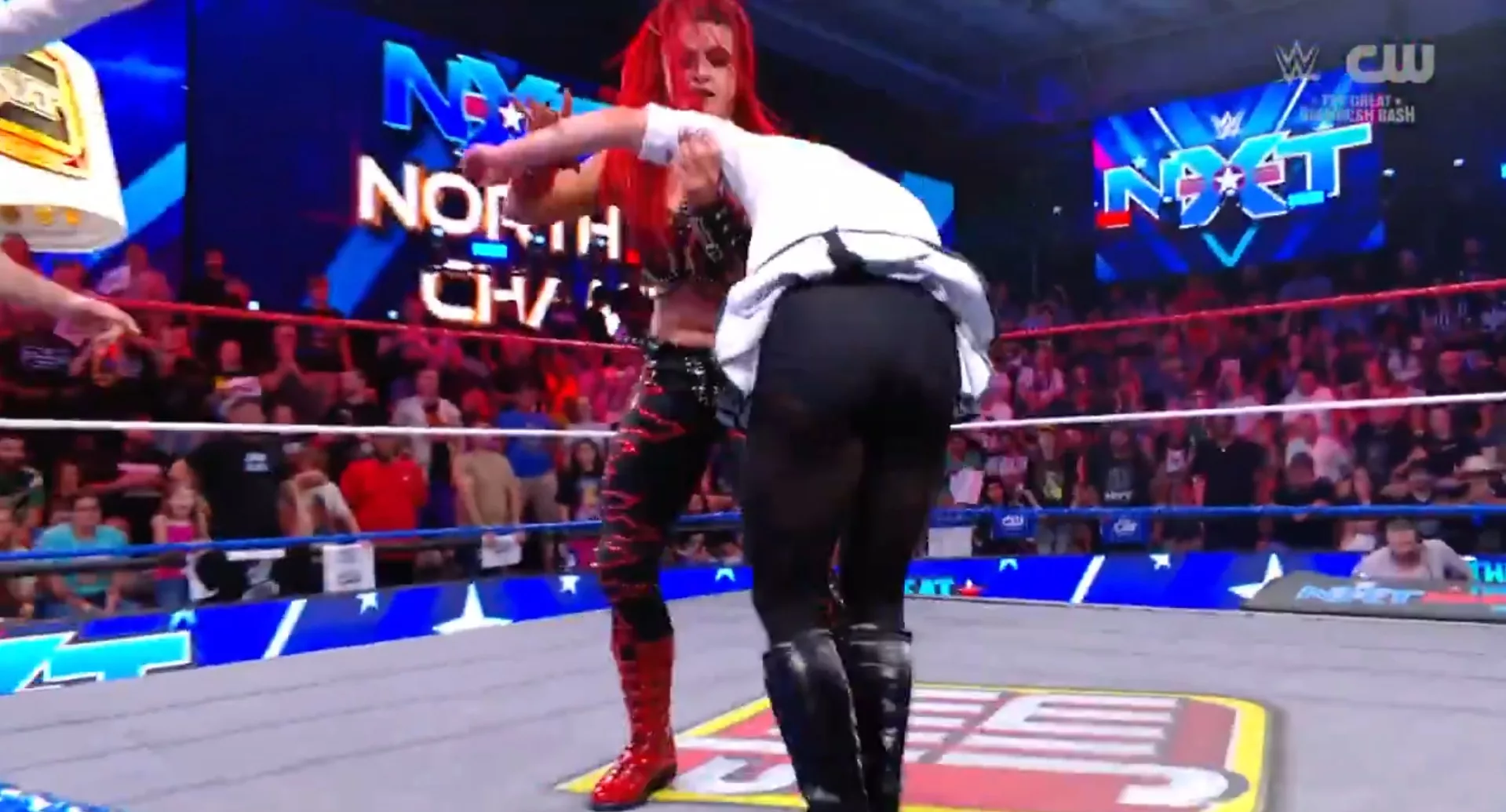 Zaria vs. Tatum Paxley en WWE NXT The Great American Bash 2026