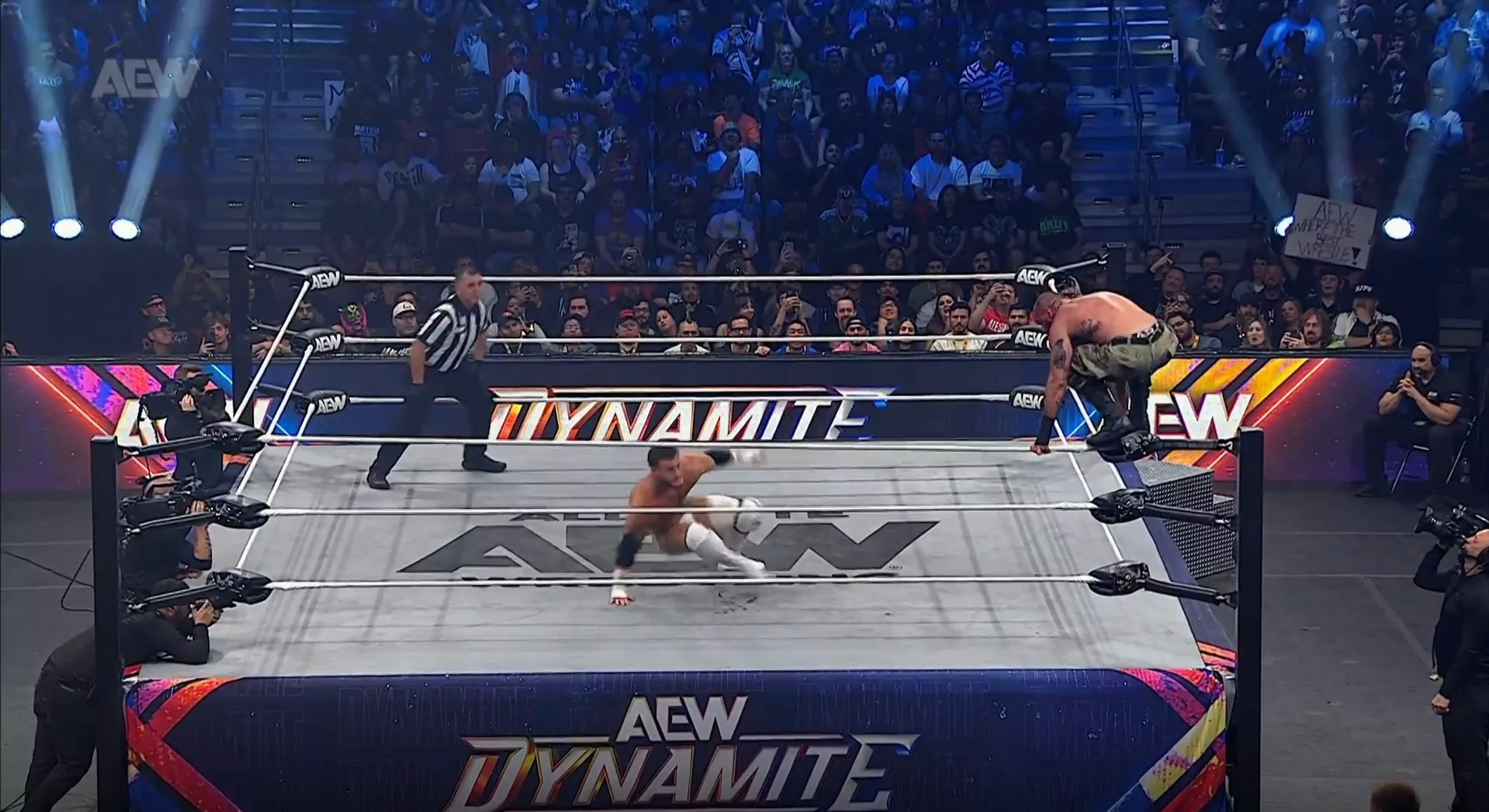 MJF vs. Mark Briscoe en el AEW Dynamite del 1 de julio de 2026