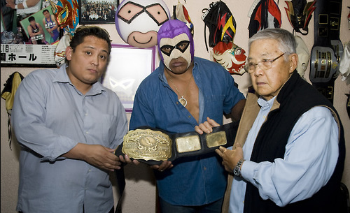 X-Fly El Fantasma El Presidente de la Comisión de Lucha Libre reconoce a X-Fly como campeón nacional completo. 2