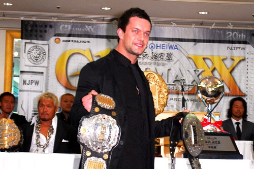 Prince Devitt se ha convertido en un súper estelar / www.njpw.co.jp Prince Devitt próximamente en el CMLL 1