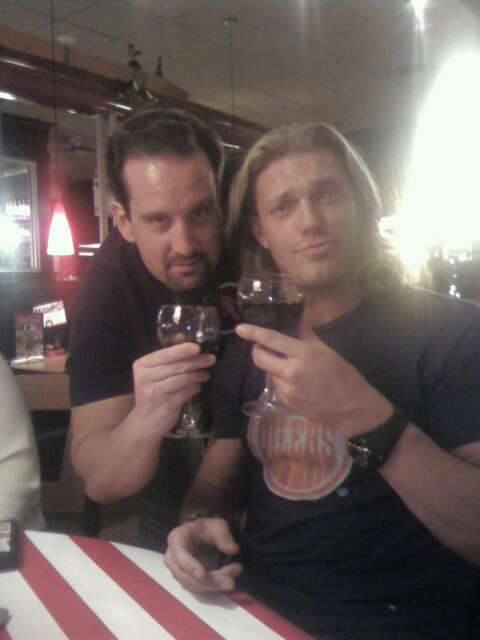 Tommy Dreamer y Edge / @THETOMMYDREAMER Tommy Dreamer y Edge / @THETOMMYDREAMER