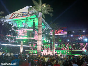 Entrada de John Cena en Wrestlemania 28 / Photo by Súper Luchas