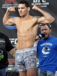 Weidman quedó fuera de UFC 184