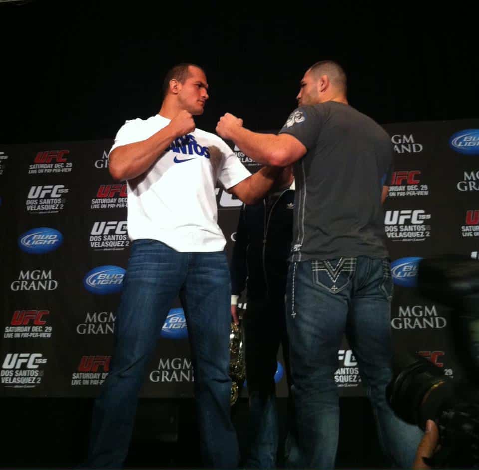 Junior Dos Santos y Cain Velasquez en conferencia / Pagina Oficial Facebook UFC Español