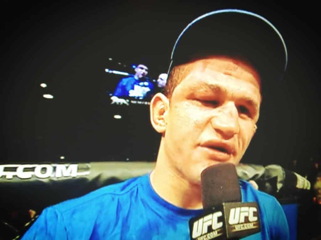 Así quedó el rostro de Junior Dos Santos tras la paliza propinada por Cain Velázquez / ©UFC