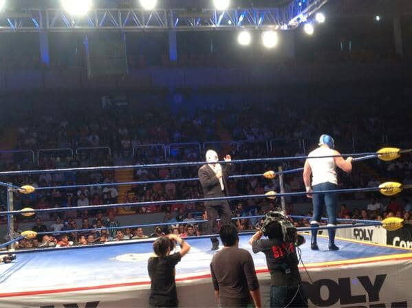 AAA Sin Límite en León, Guanajuato (Cobertura y resultados 15 de abril de 2013) - Blue Demon Jr. Firma con AAA, Konnan regresa a la Lucha, Axel reta a Daga. 4 Triple A Sin Límite en León - La gran sorpresa / Image by facebook/luchalibreaaa
