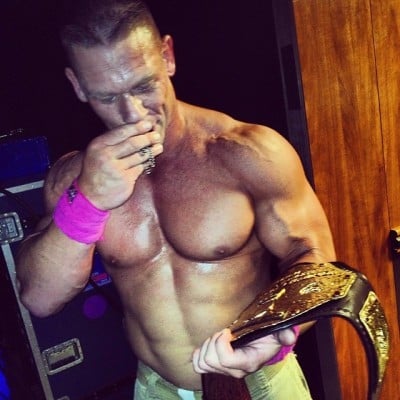 5 Luchadores que vencieron a Brock Lesnar 3 John Cena tras ganar el World Heavyweight Championship en Hell in a Cell 2013 // Instagram WWE