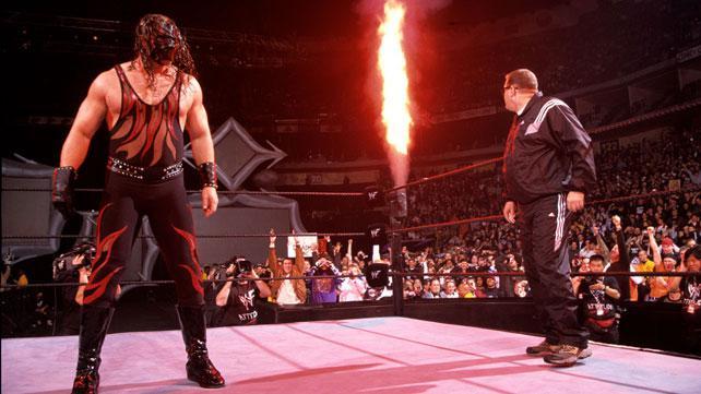 Momentos Royal Rumble: ¡Kane se ha Vuelto Loco! Elimina a 11 Superestrellas (2001) | Superluchas